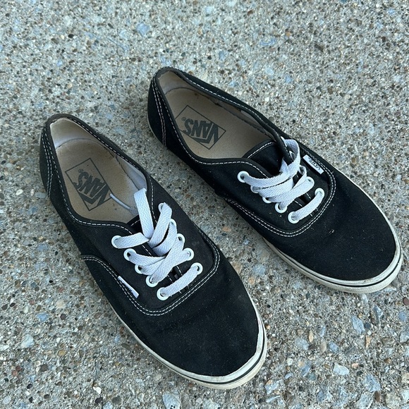 Black vans sneakers women’s size 9 - Picture 2 of 6